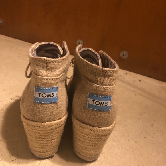 Tom’s Wedges - Picture 5 of 5